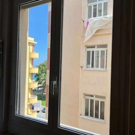 Casa Gerry, A Due Passi Dal Mare Apartment Savona Bagian luar foto