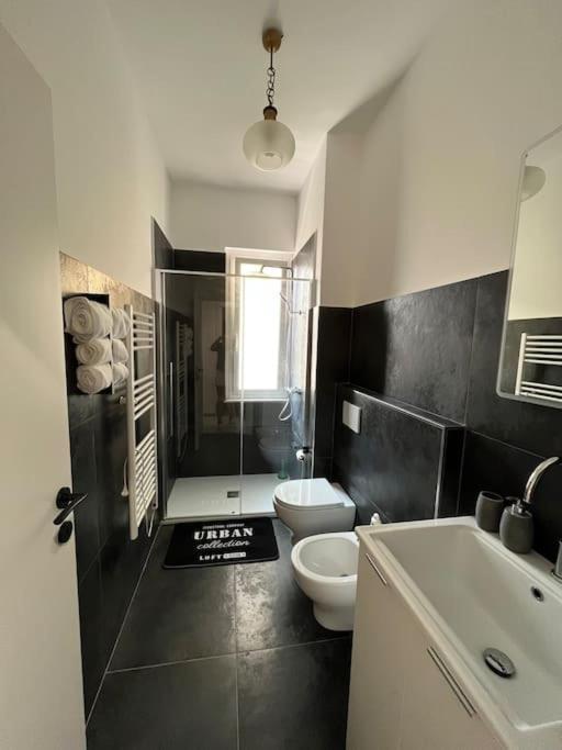 Casa Gerry, A Due Passi Dal Mare Apartment Savona Bagian luar foto